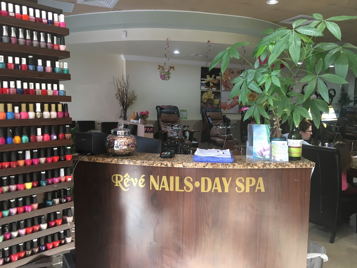 Reve Nails & Day Spa