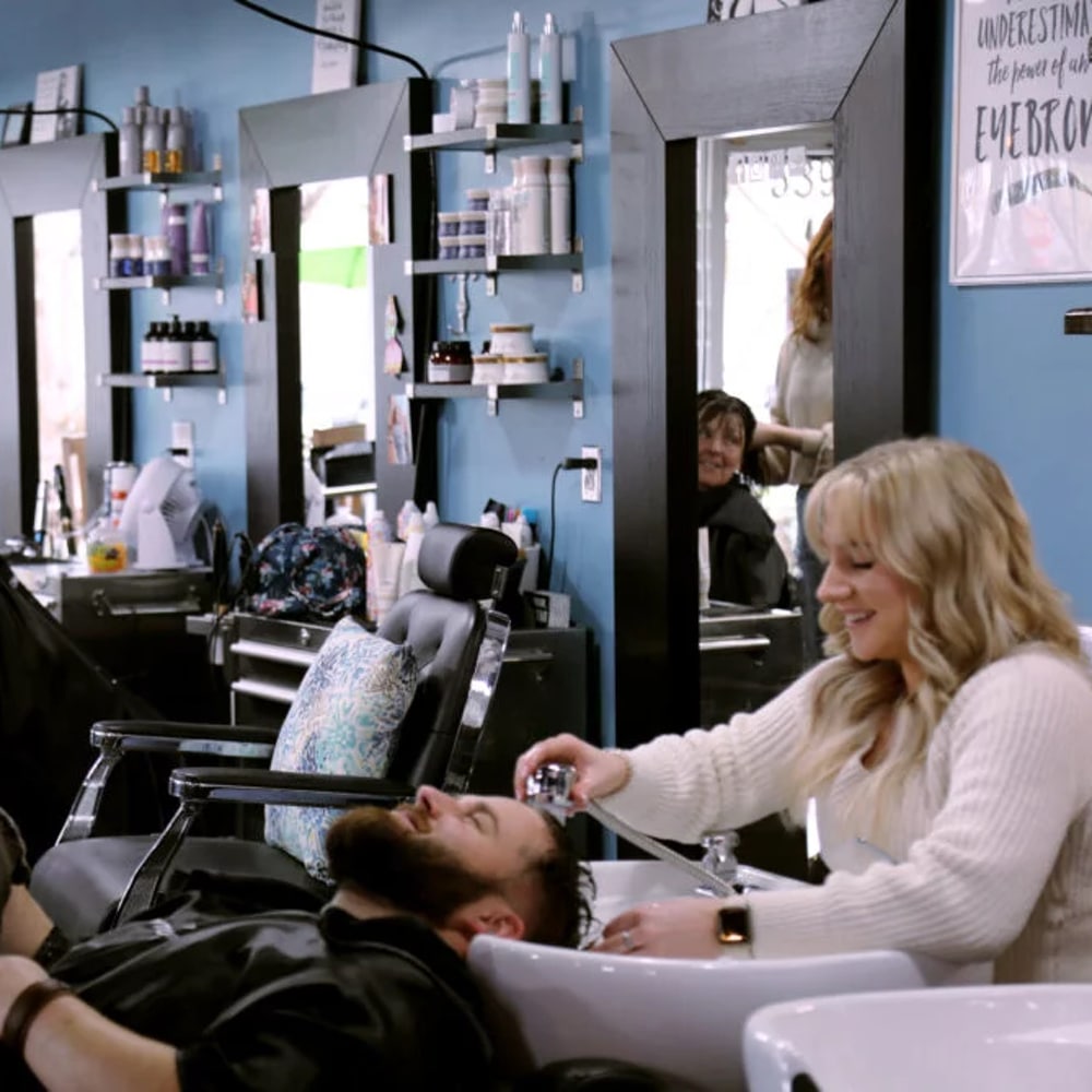 Salon Afton