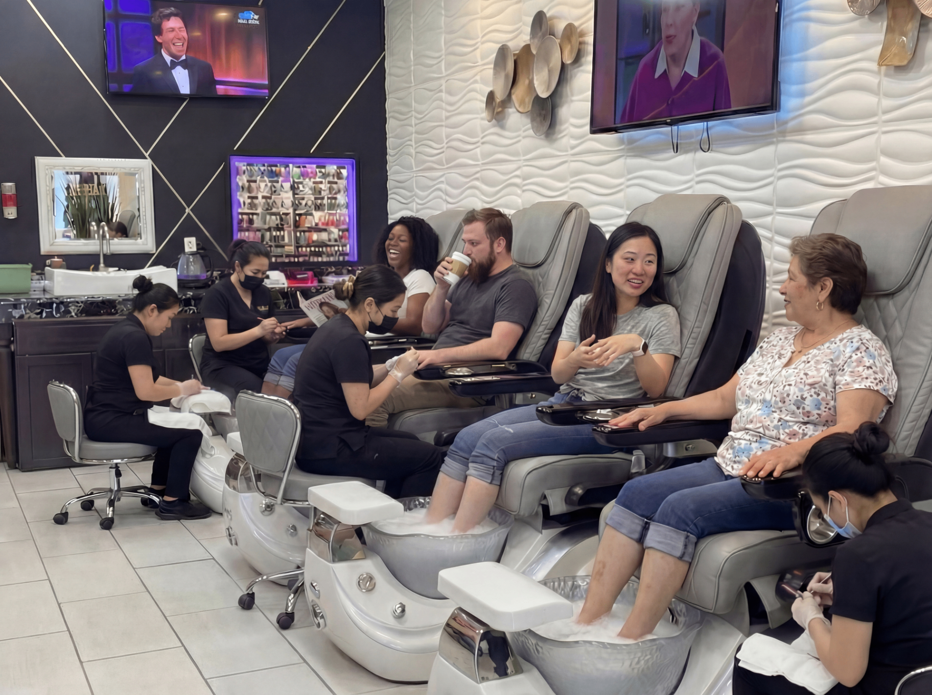 Sky Nail Lounge