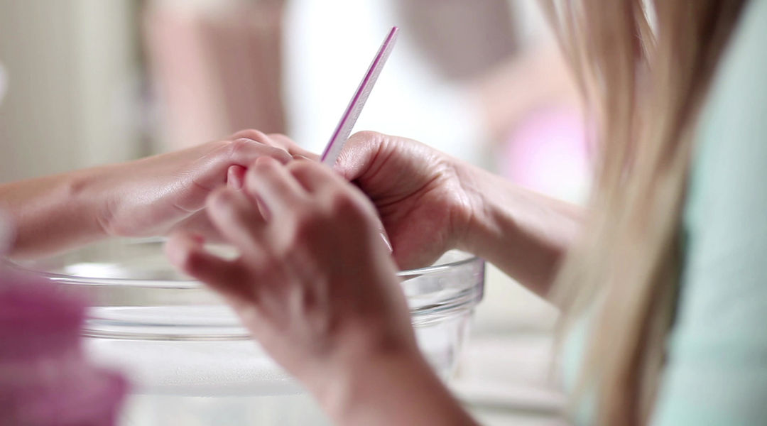 Glamor Nails and Spa