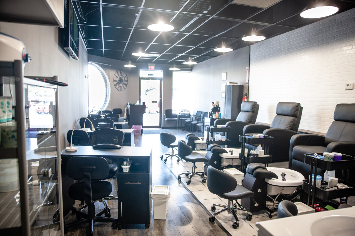 Chisel Nail Salon For Men