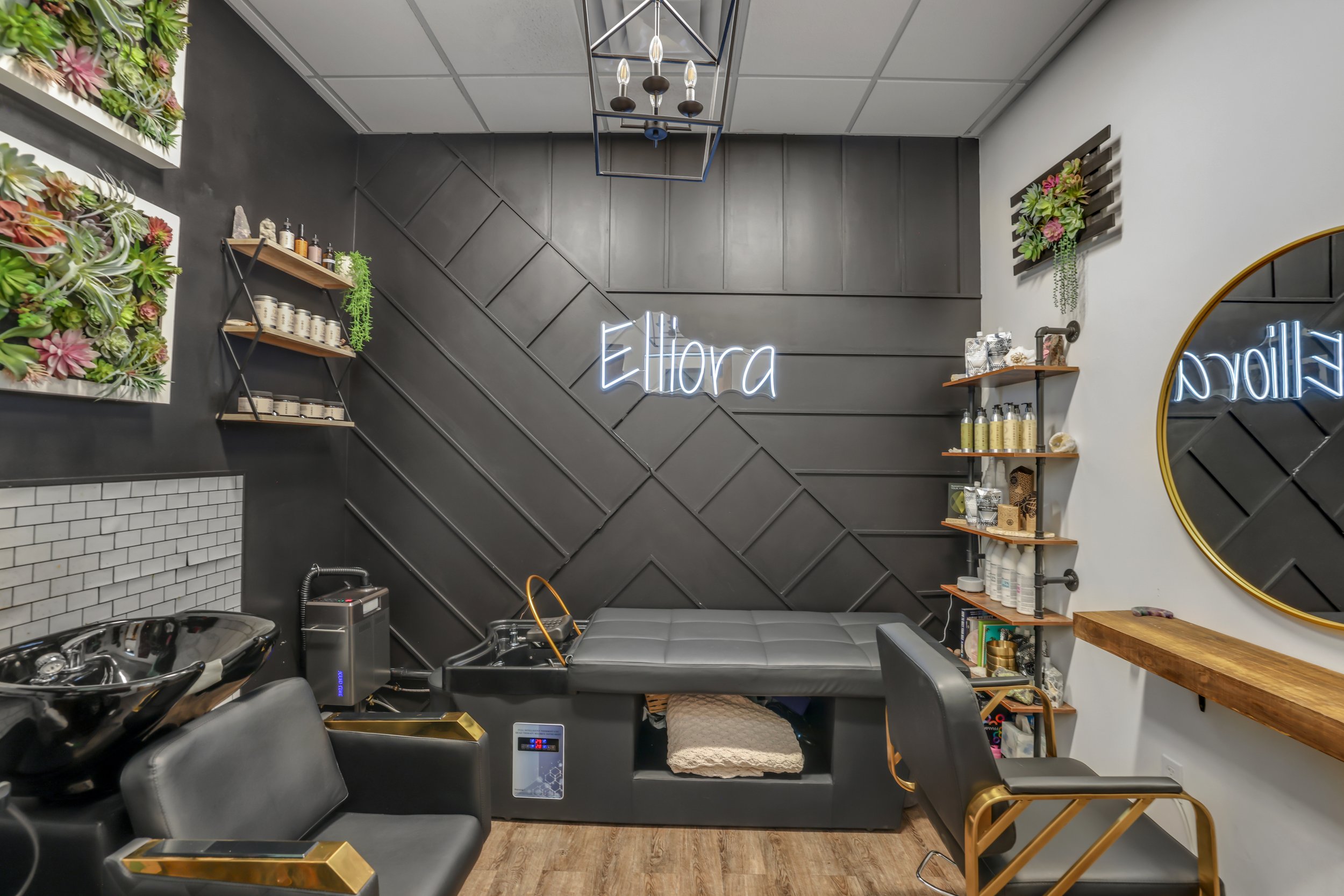 Elliora 全方位头发与头皮水疗 的照片